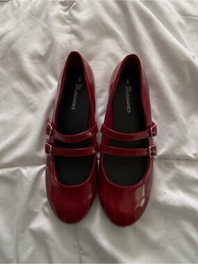 No Boundaries Women's Glossy Red Double-Strap Mary Jane Flats